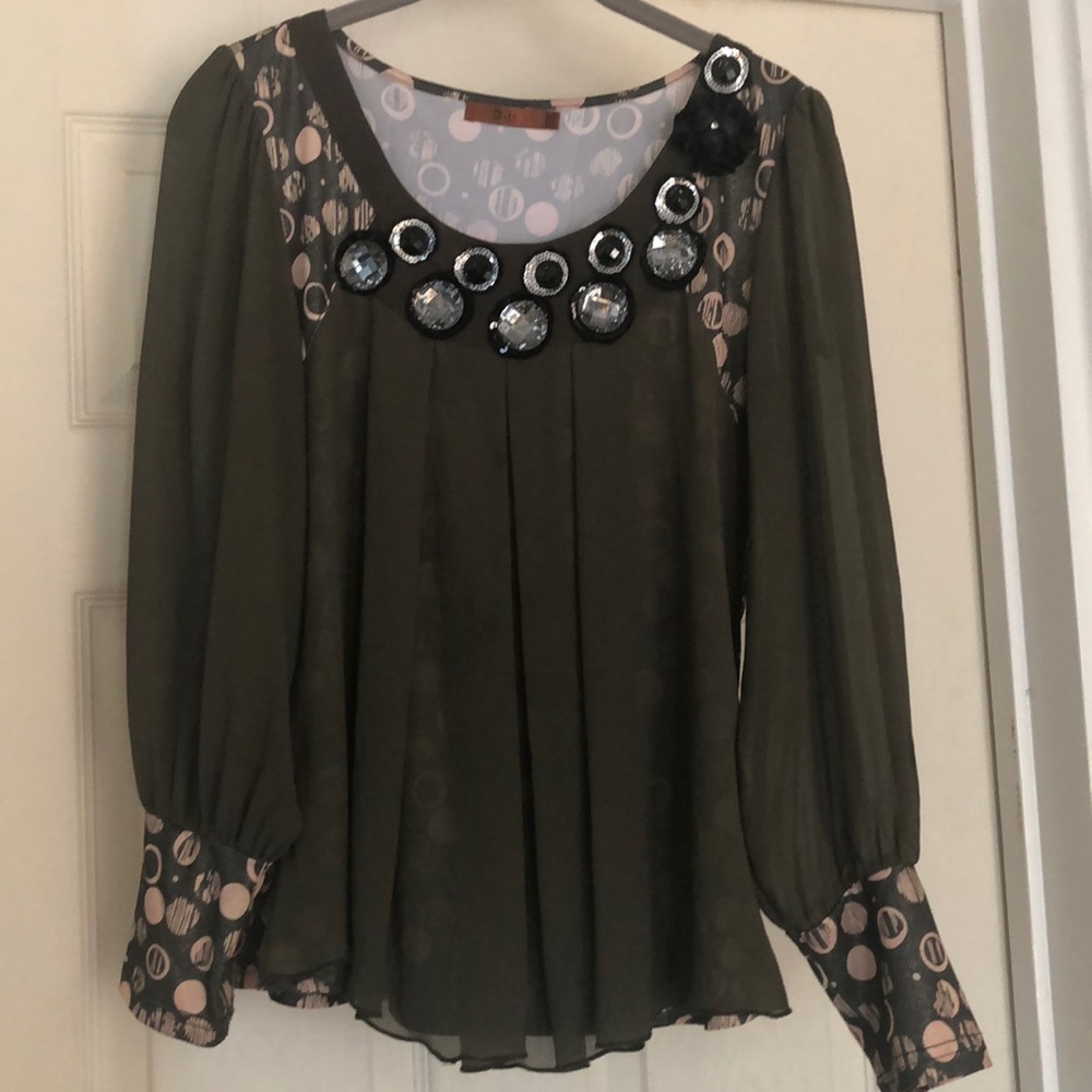 Elegant blouse